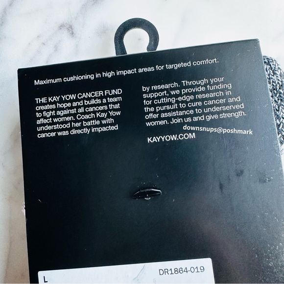 Nike Elite Kay Yow Cancer Fund Basketball Crew Socks - Picture 4 of 4